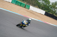 enduro-digital-images;event-digital-images;eventdigitalimages;mallory-park;mallory-park-photographs;mallory-park-trackday;mallory-park-trackday-photographs;no-limits-trackdays;peter-wileman-photography;racing-digital-images;trackday-digital-images;trackday-photos